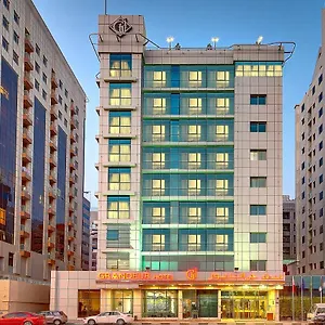 Grandeur Al Barsha Отель
