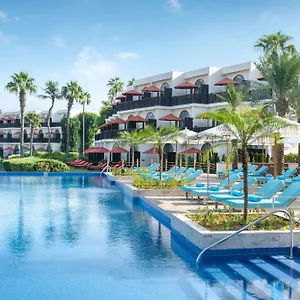 Ja Palm Tree Court, Feriested