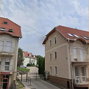 Barnapartman Apartament